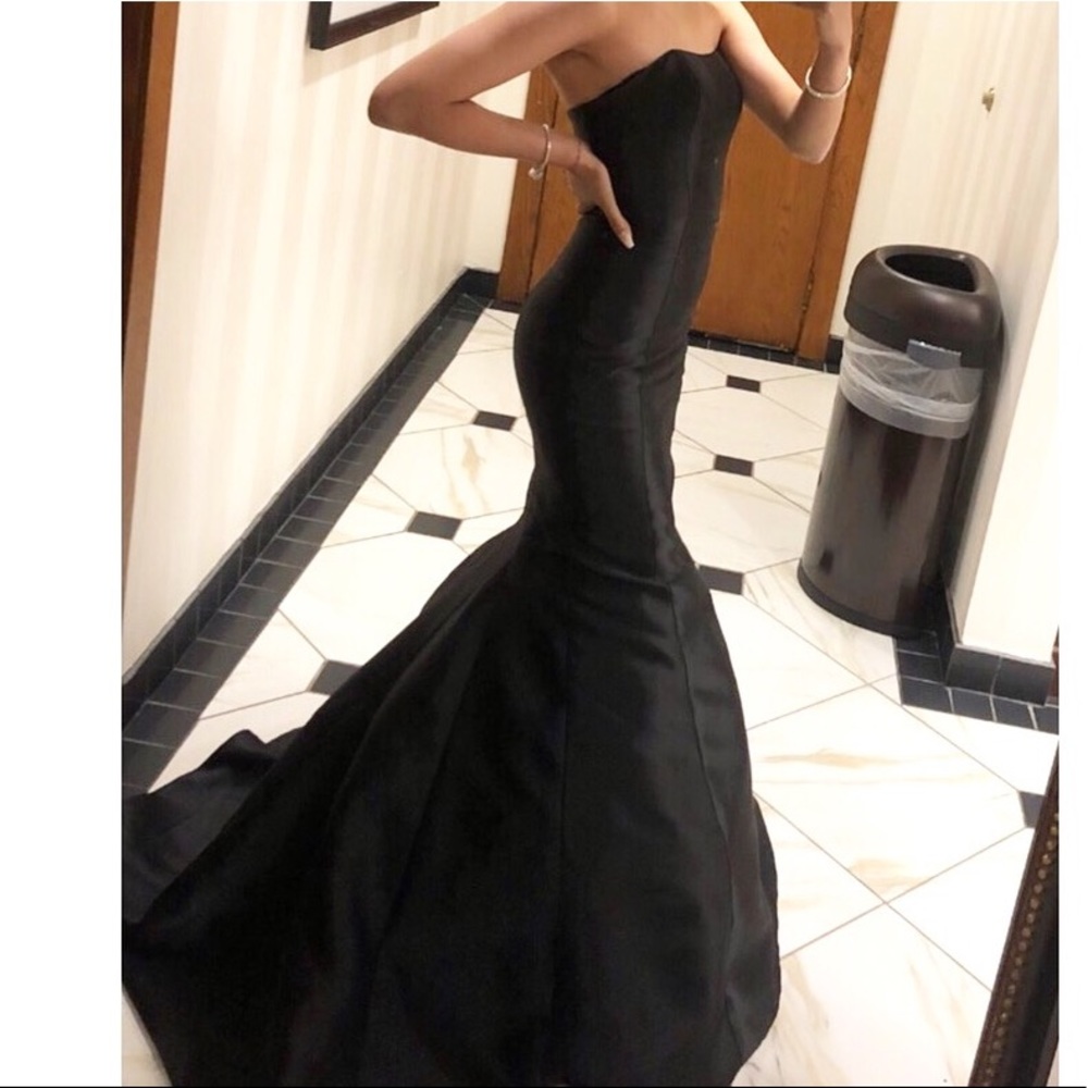 mermaid sherri hill gown
